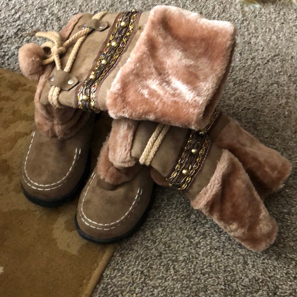 Moccasin Boots